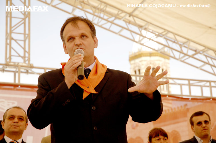 Imaginea articolului Prim-vicepreşedinte PNL Braşov a demisionat şi îi îndeamnă pe colegii lui din ţară să facă la fel