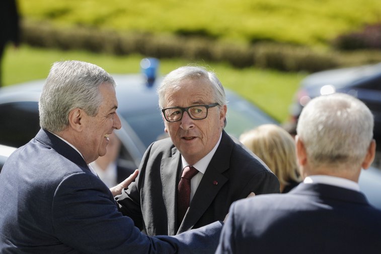 Imaginea articolului Jean-Claude Juncker, preşedintele CE, în PARLAMENT: Trebuie ca România să poată deveni membră a spaţiului Schengen cât mai curând posibil/ Sfârşitul MCV înseamnă încă şi mai multă cooperare
