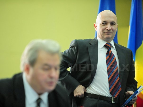 Imaginea articolului Codrin Ştefănescu: Acţiunea împotriva lui Shhaideh, "ultima zvâcnire a binomului"; Maior vrea şefia PSD
