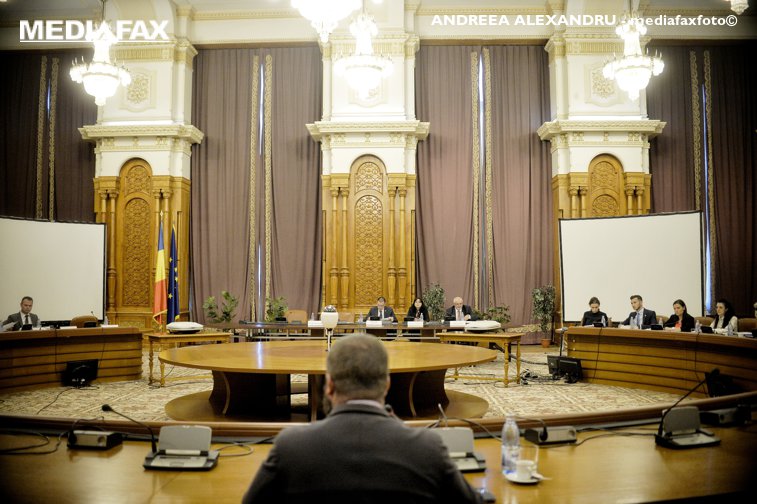 Imaginea articolului Comisia de anchetă a alegerilor se întruneşte, luni, în prima reuniune după publicarea motivării deciziei CCR