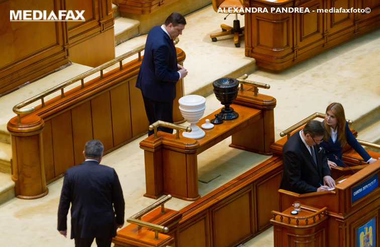 Imaginea articolului Miting la Parlament, joi, în timpul dezbaterii moţiunii de cenzură