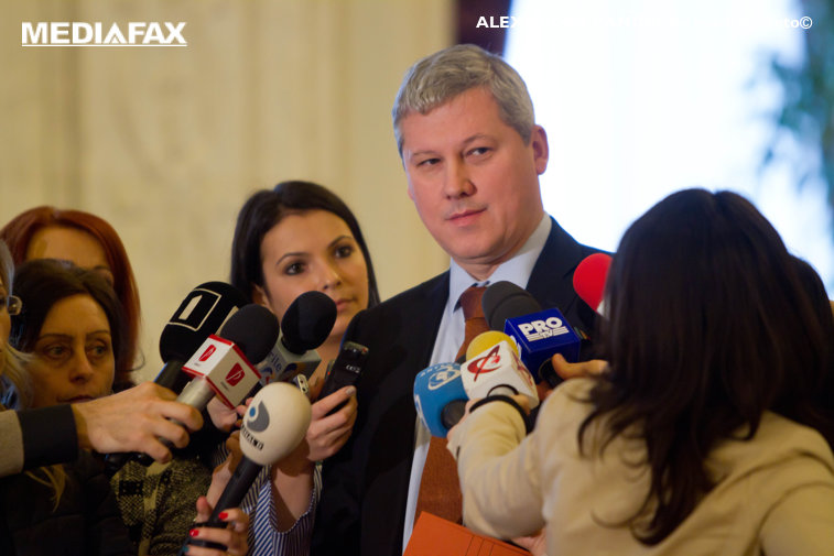 Imaginea articolului Predoiu: PSD-ALDE „spală în masă” parlamentari care au raport ANI; e şi situaţia lui Cătăniciu
