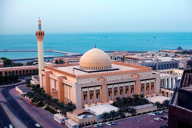Imaginea articolului Dăncilă a vizitat Marea Moschee, cel mai mare lăcaş de cult din Kuwait