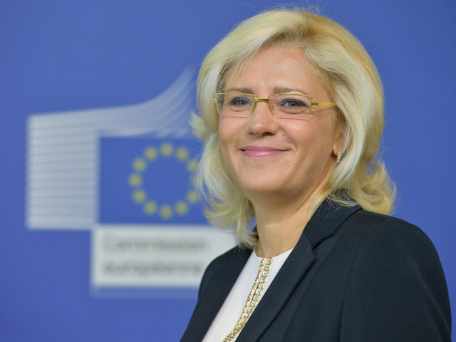 Imaginea articolului Corina Creţu, comisar european: România nu-şi permite luxul să se gândească la ieşirea din UE/ Nu denigrez Guvernul, dar este datoria mea să spun lucrurilor pe nume