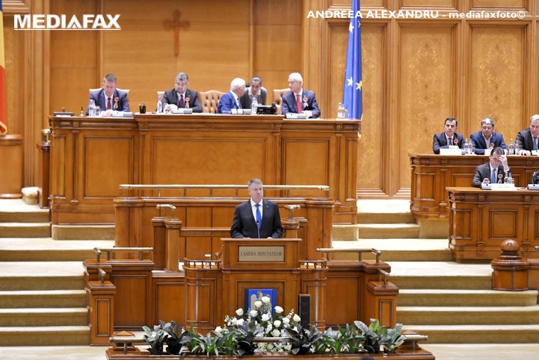 Imaginea articolului Data la care Klaus Iohannis va depune jurământul de preşedinte într-o şedinţă a Parlamentului