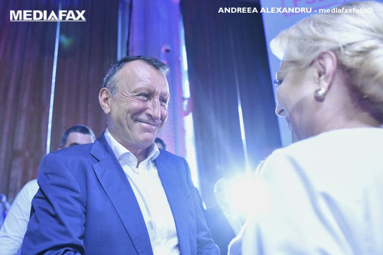 Imaginea articolului Paul Stănescu face dezvăluiri: Dăncilă a fost de acord să nu candideze la Preşedinţie. S-a răzgândit / Cum s-a rupt „mariajul” dintre liderul PSD Olt şi fostul premier