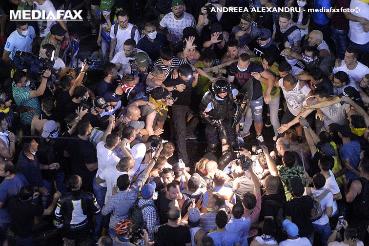 Imaginea articolului Dăncilă, despre pedepsele primite de agresorii jandarmeriţei, după protestul din 10 august: Eu cred în justiţie