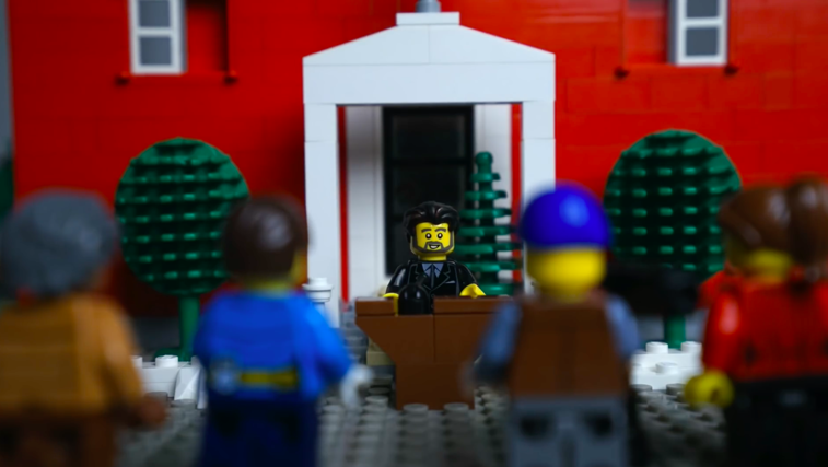 Imaginea articolului Canadienii au reprodus din Lego discursul premierului Trudeau pentru a fi mai uşor de înţeles pentru cei mici