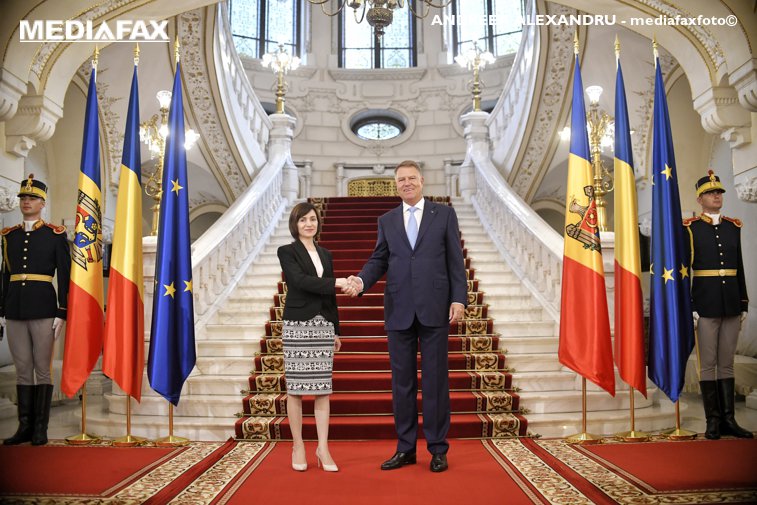 Imaginea articolului Klaus Iohannis, vizită oficială în Republica Moldova. Preşedintele României o va întâlni pe Maia Sandu la Chişinău 