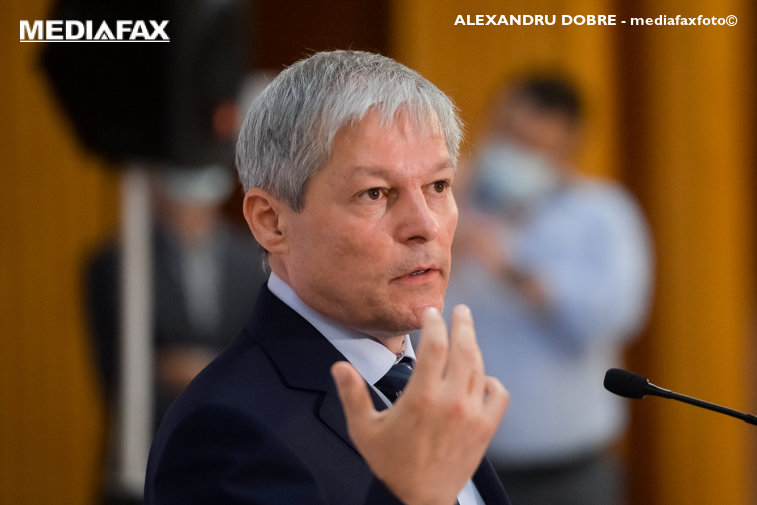 Imaginea articolului Oficial! Dacian Cioloş a demisionat din funcţia de preşedinte al USR / Cătălin Drulă preia interimatul