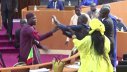 Imaginea articolului Bătaie între doi deputaţi din Senegal: el a plesnit-o, ea i-a aruncat un scaun, apoi s-a pornit haosul
