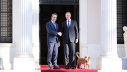 Imaginea articolului Câinele premierului grec, în întâmpinarea preşedintelui Klaus Iohannis