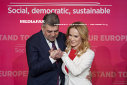 Imaginea articolului Ciolacu, la alegerile PSD Bucureşti: Este corect ca doamna Gabriela Firea să fie supărată pe mine