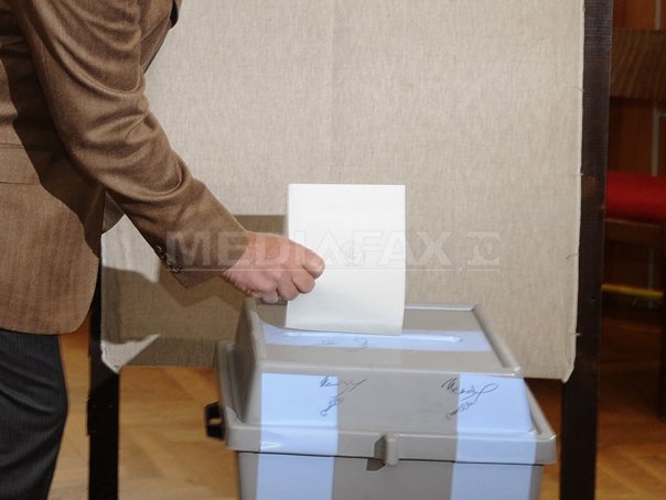 Imaginea articolului Hunedoara: 48,27% dintre alegători au votat la alegerile parţiale pentru Camera Deputaţilor