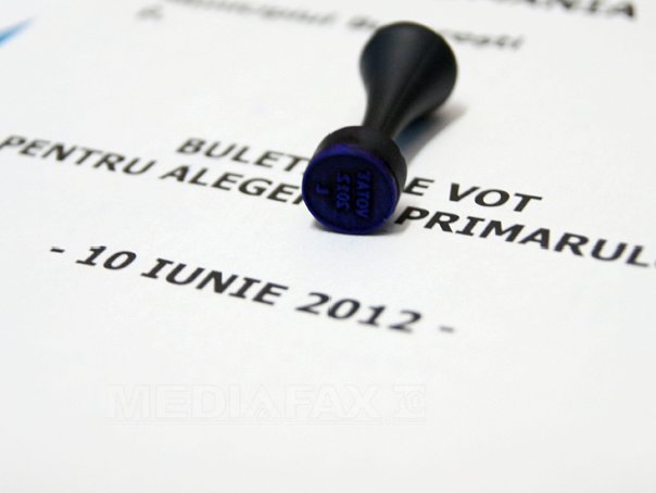 Imaginea articolului ALEGERI LOCALE 2012: Consilieri prahoveni incompatibili, ale căror firme au contracte cu primării, au fost realeşi