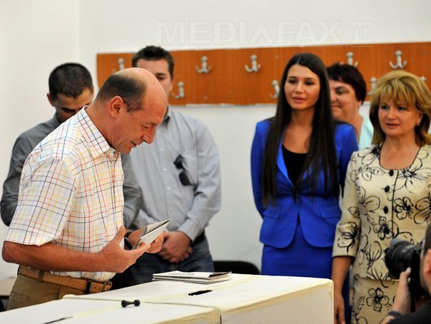 Imaginea articolului Băsescu: Eu voi fi printre cei care merg la vot duminică. Fiind un singur votant, cât nu se mobilizează PDL, nu am cum să schimb rezultatul