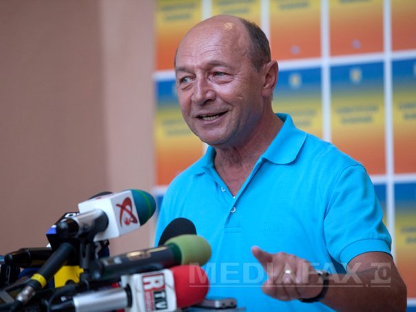 Imaginea articolului Băsescu: Există suspiciuni de fraudare a referendumului. Îi rog pe români să nu participe