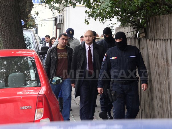Imaginea articolului DOSARUL BANCHERILOR: Dragoş Diaconescu şi Daniel Ruse au primit mandat de arestare. Cercel Duca va fi cercetat în libertate