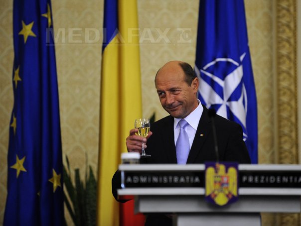 Imaginea articolului Traian Băsescu a împlinit astăzi 61 de ani. Ce urări a primit preşedintele României din partea liderilor politici