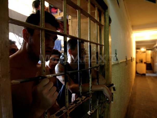 Imaginea articolului Un deţinut din Penitenciarul Giurgiu este cercetat după ce a înşelat patru bătrâne cu 134.000 de lei