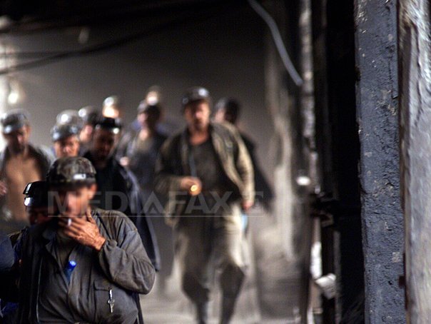 Imaginea articolului Minerii de la Lupeni au ieşit din subteran după aproape opt ore de protest