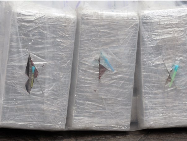 Imaginea articolului Trafic de SUTE de kilograme de COCAINĂ prin Portul Constanţa.  DIICOT cere instanţei arestarea a doi traficanţi de cocaină, deţinuţi în Italia - VIDEO