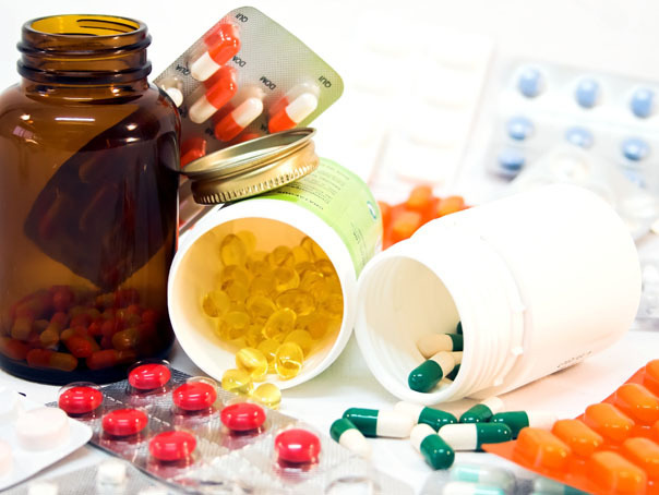 Imaginea articolului Medicamente şi suplimente alimentare expirate, în farmacii din Mehedinţi