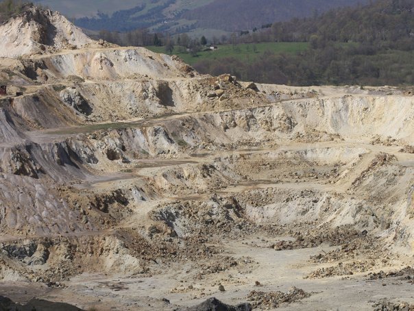 Imaginea articolului PROTESTE la Roşia Montană: Aproximativ 500 de persoane cer începerea proiectului minier