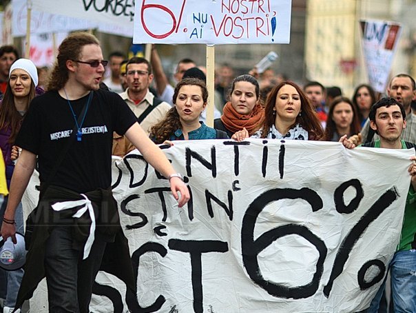 Imaginea articolului PROTESTE ale studenţilor la Bucureşti şi în ţară. O delegaţie a studenţilor a fost invitată să discute cu ministrul Costoiu - FOTO
