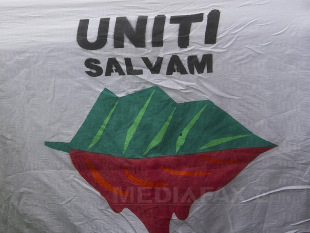 Imaginea articolului PROTEST la Avocatul Poporului: Zeci de oameni au intrat în sediu, scandând "Uniţi, salvăm Roşia Montană"