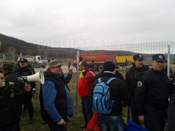 Imaginea articolului Vaslui: Peste 250 de persoane au participat la un protest faţă de gazele de şist la Păltiniş