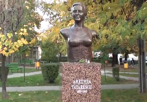 Imaginea articolului De ce va fi înlocuit bustul Arethiei Tătărăscu de la Târgu Jiu  - VIDEO