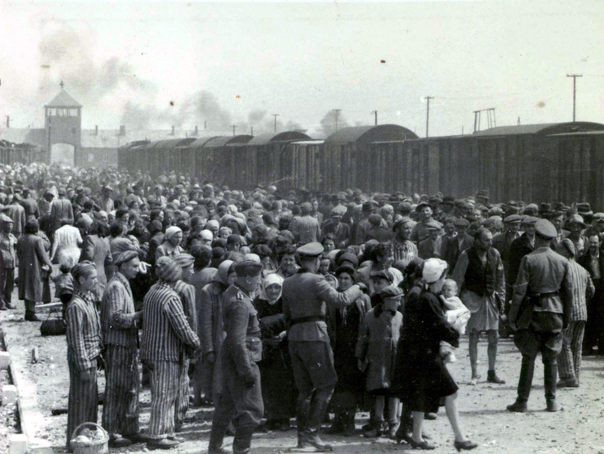 Imaginea articolului Parc Memorial al Holocaustului, inaugurat la Sfântu Gheorghe, la 70 de ani de la deportarea evreilor