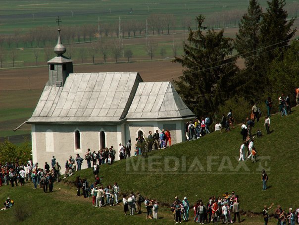 Imaginea articolului Aproximativ 40.000 de români merg în vacanţă de Rusalii, cu 30% mai puţini ca anul trecut