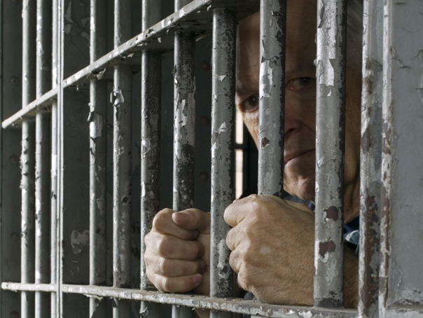 Imaginea articolului Un senator propune ca, pentru persoanele aflate în libertate, pedeapsa cu închisoarea să se aplice numai după motivarea deciziei