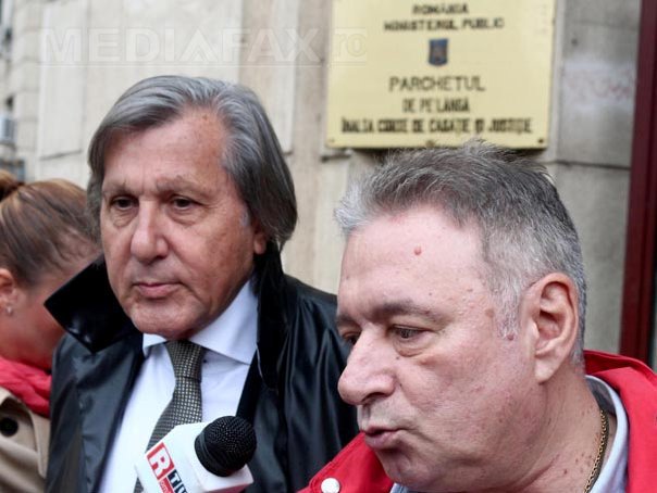 Imaginea articolului Ilie Năstase şi Mădălin Voicu au depus o sesizare la PICCJ în cazul lui Robert Turcescu