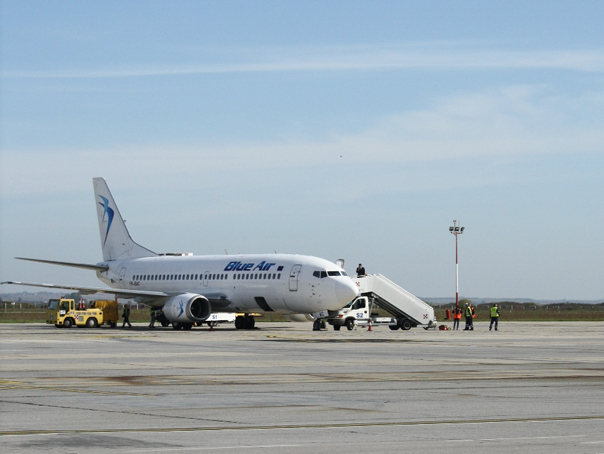 Imaginea articolului O aeronavă Blue Air pe ruta Bucureşti - Koln a aterizat de urgenţă la Timişoara. Pasagerii au plecat spre destinaţie după 4 ore