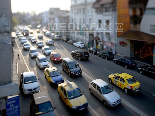 Imaginea articolului Restricţii în traficul din Capitală, în weekend, pentru Maratonul Internaţional Bucureşti. HARTA zonelor afectate şi rutele ocolitoare - FOTO