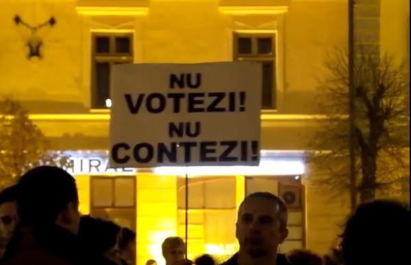 Imaginea articolului Sibiu: 1.000 de persoane, la un miting de solidaritate cu românii din diaspora care nu au putut vota