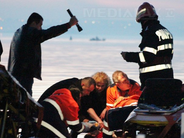 Imaginea articolului Un elicopter SMURD s-a prăbuşit în Lacul Siutghiol. Toate cele patru persoane aflate la bord şi-au pierdut viaţa - FOTO