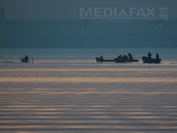 Imaginea articolului Trei persoane care au căzut în lacul Siutghiol căutate de reprezentanţi ai ISU "Dobrogea"