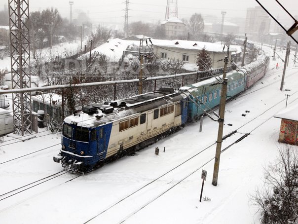 Imaginea articolului CFR: Trenurile de călători pot avea întârzieri între 10 şi 20 de minute, din cauza vremii