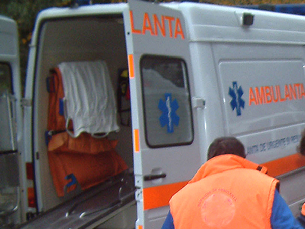 Imaginea articolului Arad: Cinci persoane la spital, după ce un autobuz şi un microbuz s-au ciocnit