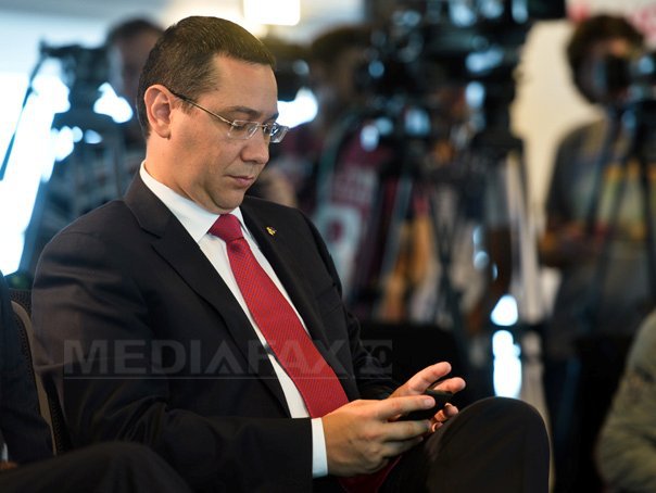 Imaginea articolului Ponta, întrebat de instanţă dacă a primit sms la referendum: Ştiam că sunt exclusiv îndemnuri la vot
