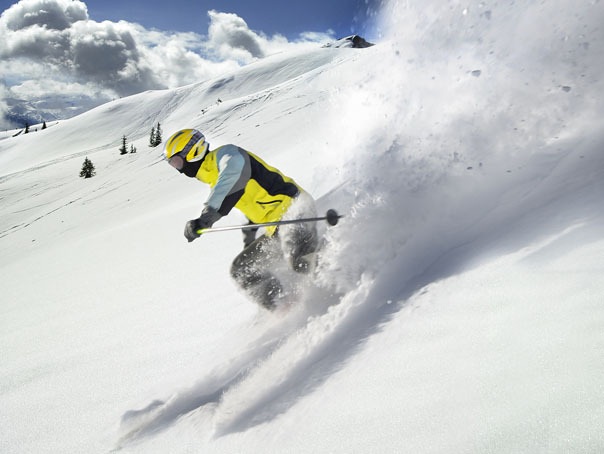 Imaginea articolului Ofertă a hotelierilor din Sinaia: Reduceri de 50% în cadrul programului "O săptămână la schi"