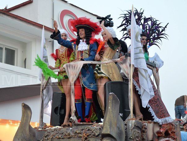 Imaginea articolului Parada carelor alegorice de la Mamaia va continua şi în această vară, debutul fiind în 3 iulie
