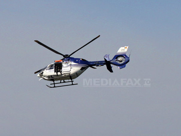 Imaginea articolului Turist blocat cu un caiac în nămol, în judeţul Tulcea, a fost salvat cu un elicopter