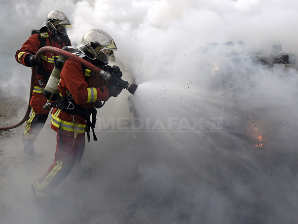 Imaginea articolului Vaslui: Incendiu la cel mai mare mall din oraş. Pompierii intervin cu cinci autospeciale