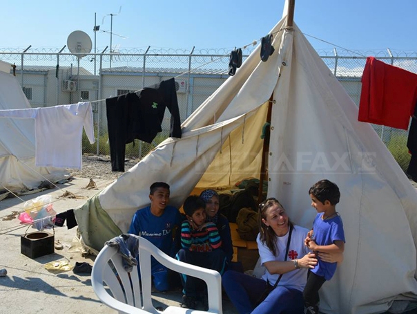 Imaginea articolului REPORTAJ - Mărturia unei ieşence care a stat în tabere de refugiaţi: În ochii lor se vede disperarea - GALERIE FOTO