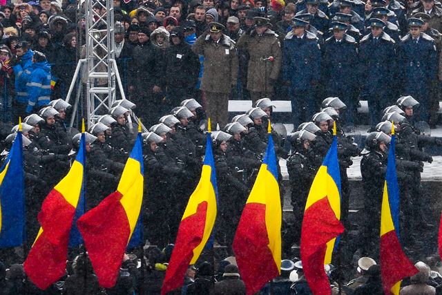 Imaginea articolului ZIUA NAŢIONALĂ: Peste 150.000 de steaguri, accesorii şi cocarde tricolore, realizate la Sibiu de 1 Decembrie - FOTO